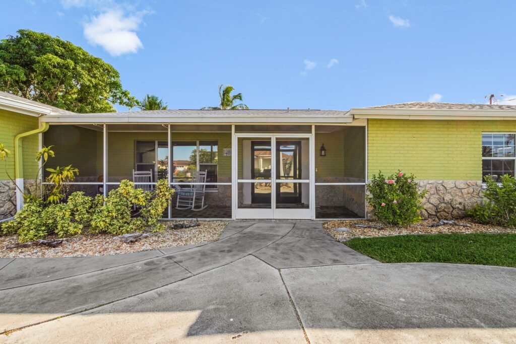 Crafting Captivating Headlines: Your awesome post title goes here